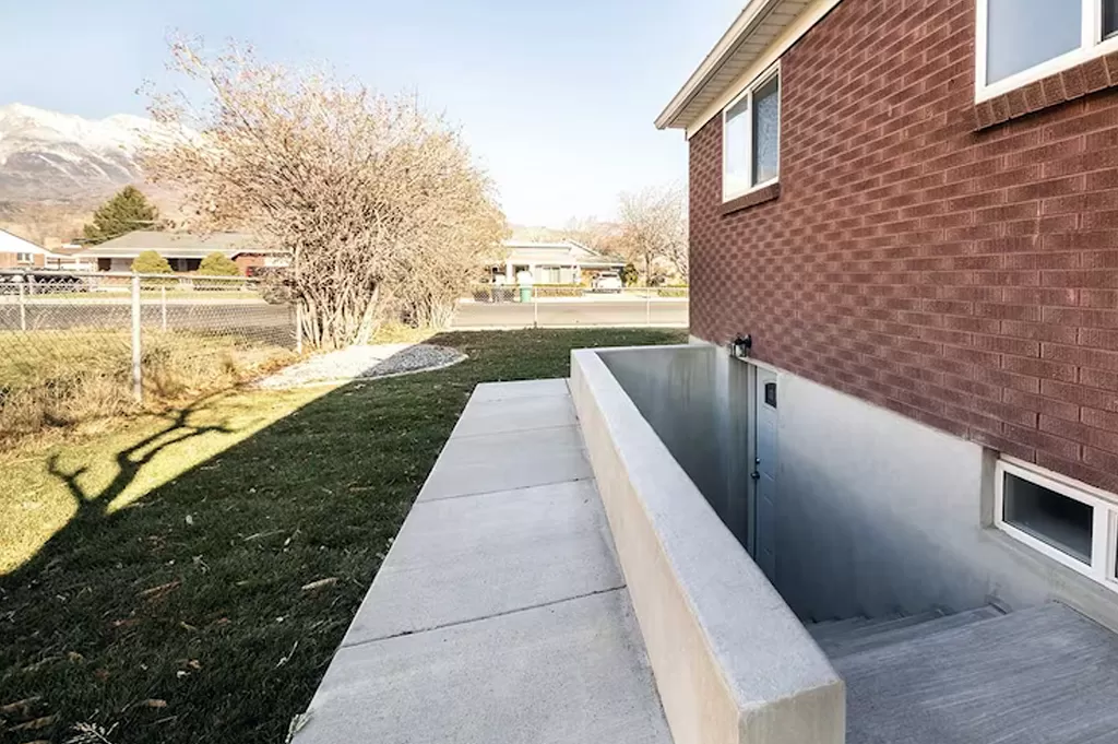 Side Entrance Permit in Brampton